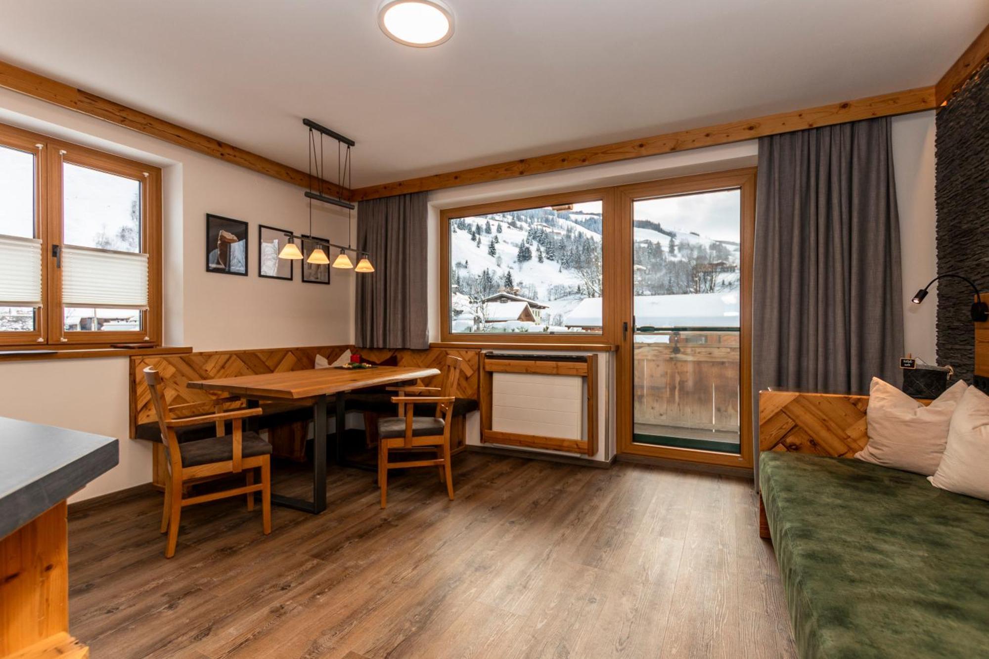 Apartment Gaestehaus Luggau Rauris Exterior photo